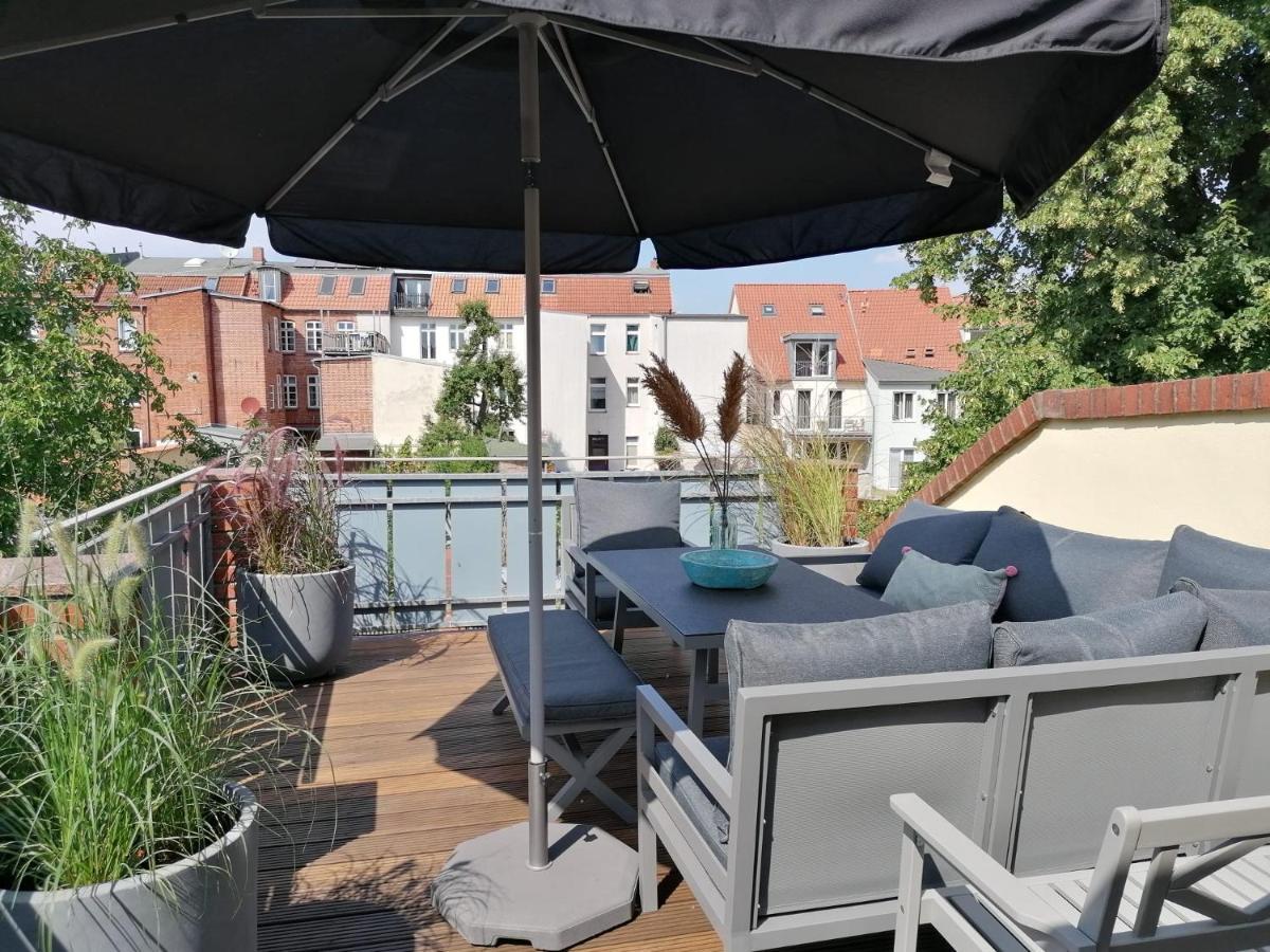 Townhouse Altstadt Wismar Upper Apartment Mit Zwei Terrassen Экстерьер фото